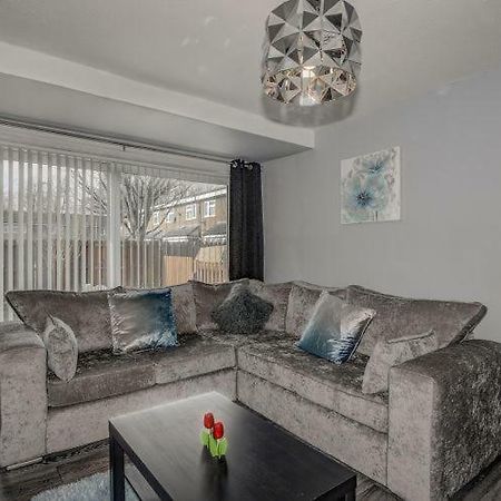 Newly Renovated Modern Home Манчестер Экстерьер фото